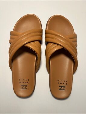 Billabong criss-cross sandals - Like new!